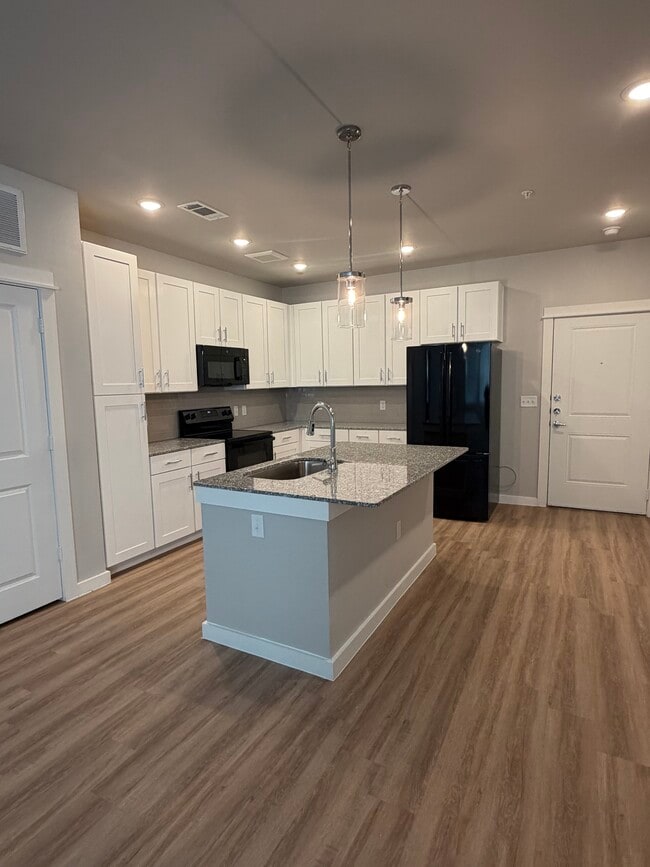 Building Photo - Anacua Village