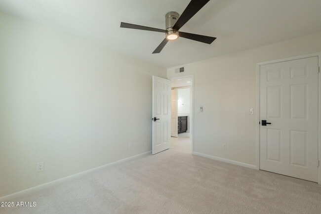 Building Photo - 8338 E San Rafael Dr