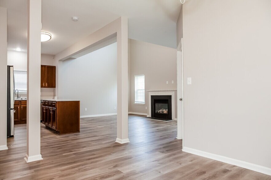 Building Photo - 5109 Livermore Ln