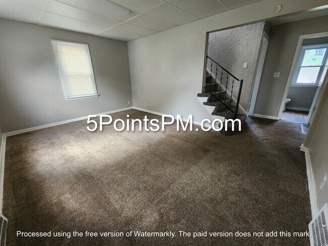 Building Photo - 21411 Raymond St
