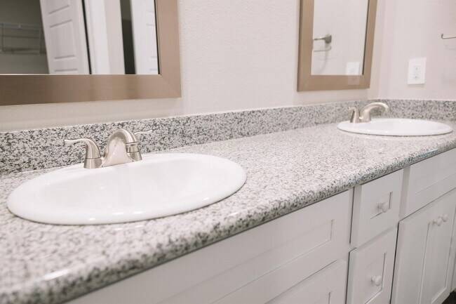 Building Photo - 126 Pointe Breeze Wy