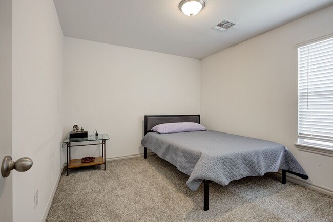 Building Photo - 14701 Travertine Fls Ln