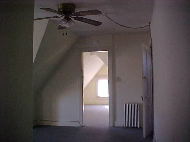 Building Photo - 323 N Hartley St