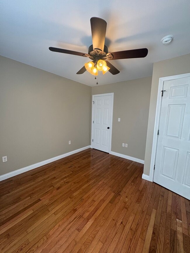 Building Photo - Charming 2BR/2BA Duplex in Mount Sterling –Washer/Dryer Included!