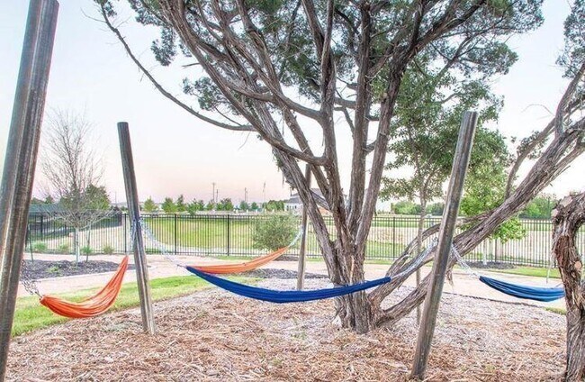 Building Photo - 4802 Star Jasmine Dr