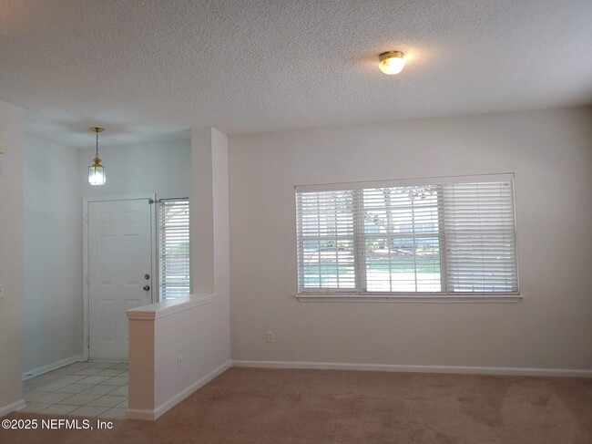Building Photo - 1723 Forest Lake Cir W
