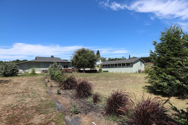 Building Photo - Watsonville: Tranquil Home & Ranch/Farm on...