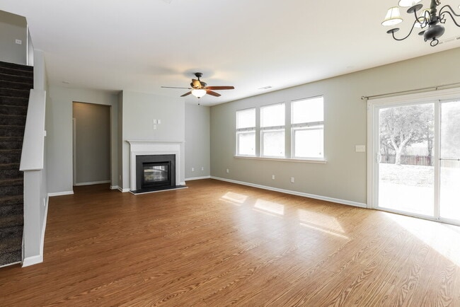 Building Photo - 153 Paxton Pl