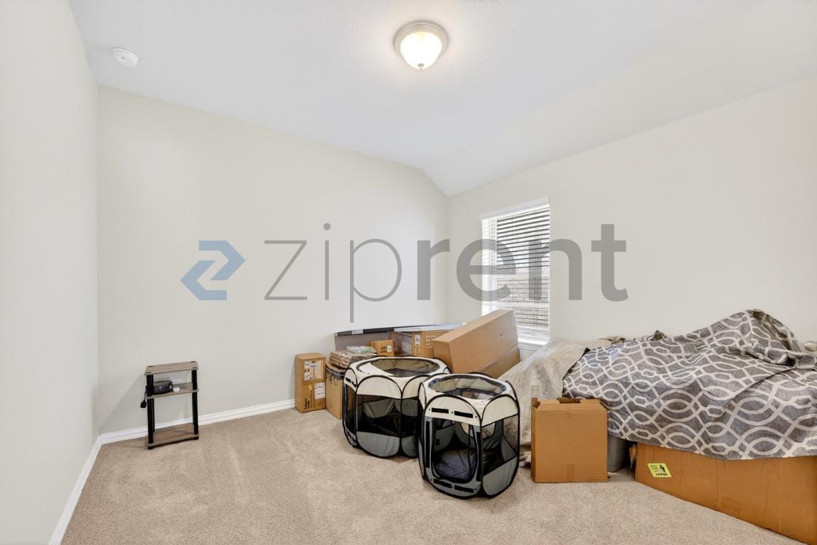 Building Photo - Unit