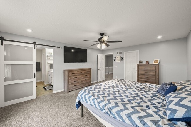 Building Photo - 1059 Honeycomb Ln