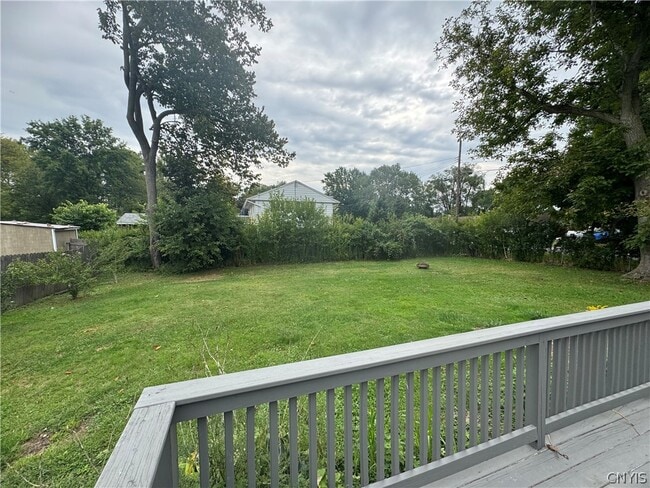 Building Photo - 7878 Sagamore Dr N