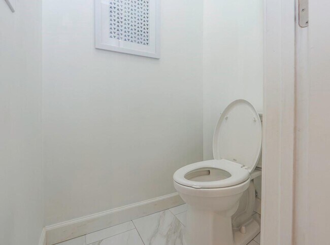 Building Photo - 9900 Barston Ct