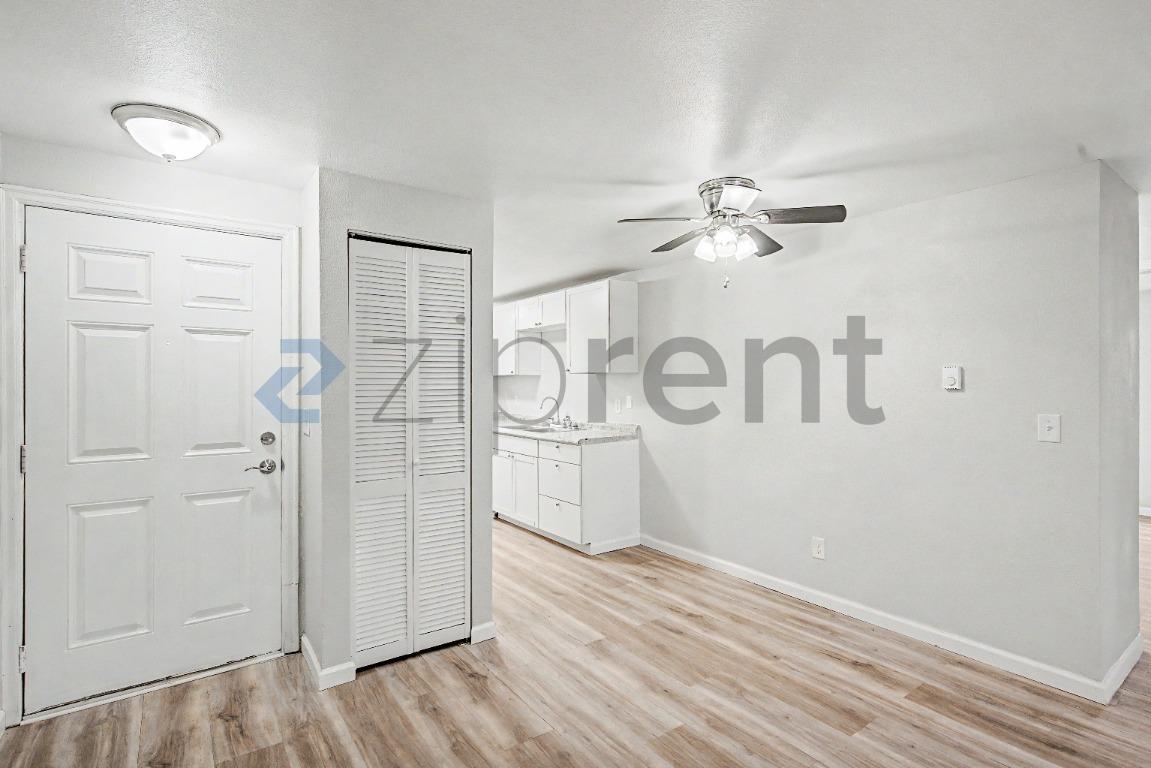 Building Photo - 9660 SW Prairie Terrace