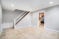 Building Photo - 1203 Benton St. - 1 bedroom | 1 bath
