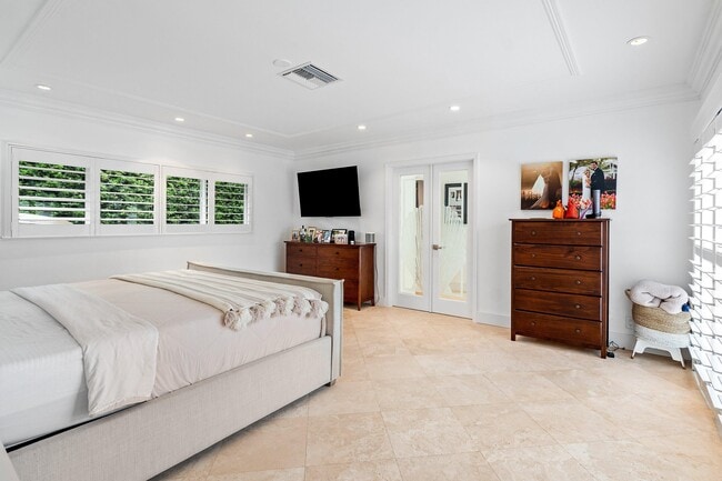 Building Photo - 1332 Tamarind Way