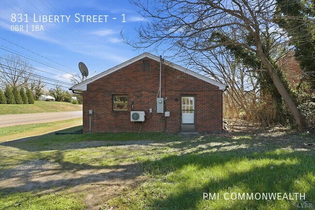 Building Photo - 831 Liberty St