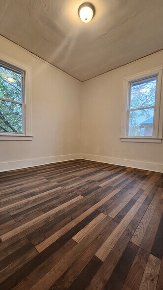 Building Photo - 2275 Clairmount St