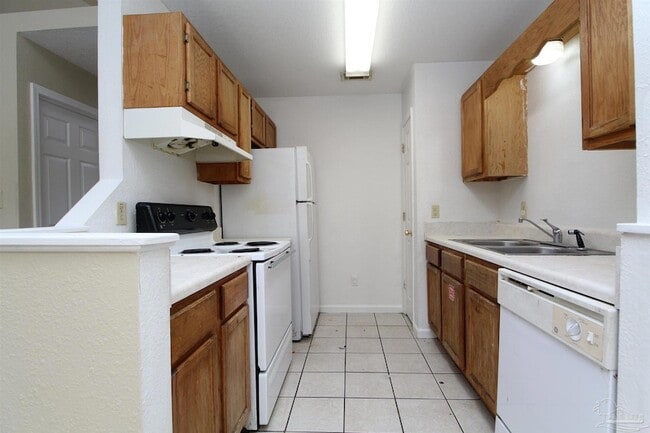 Building Photo - 601 N 61st Ave