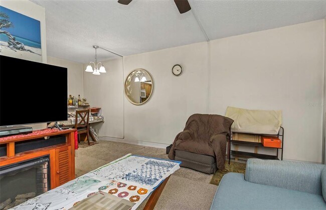 Building Photo - 4742 Azalea Dr