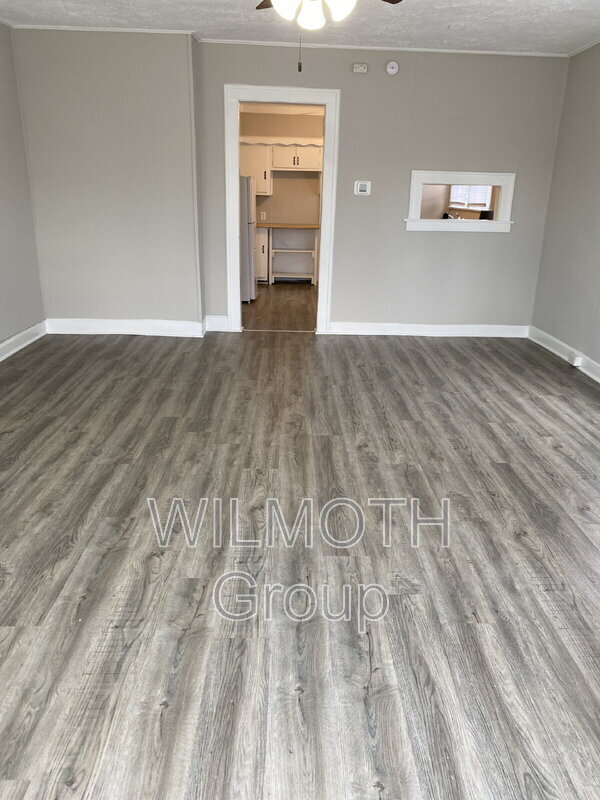 Building Photo - 5338 Winthrop Ave