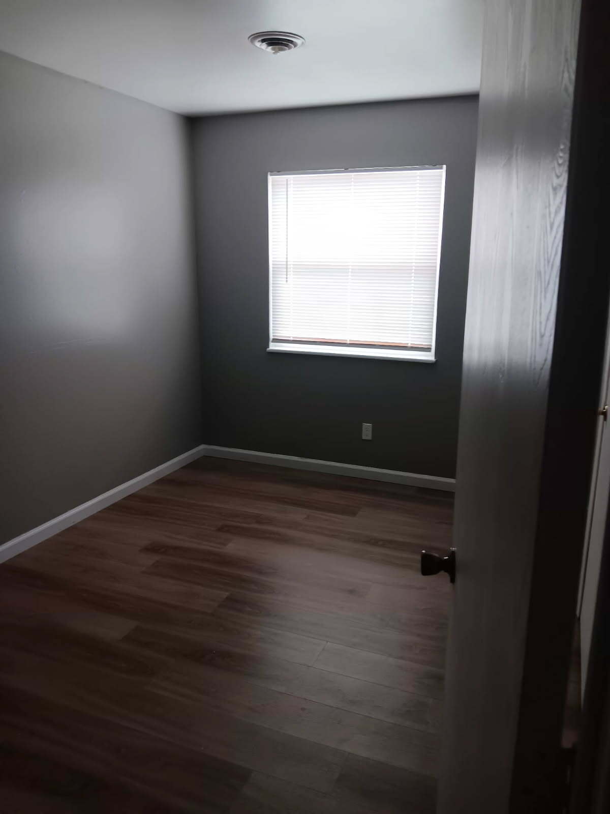Building Photo - 101 Sandstone Ct