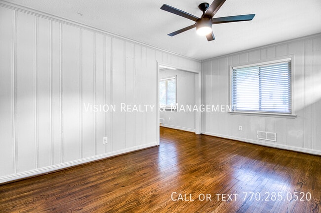 Building Photo - 3447 Pierce St