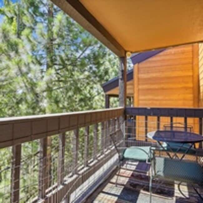 Building Photo - The Villas Ski Lease