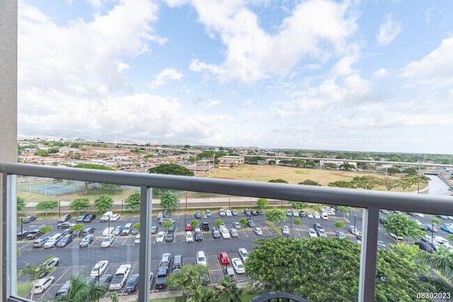 Building Photo - 3BR/1BA IN SECURED BLDG (Pets Negotiable) PLANTATION TOWN APTS (Waipahu)