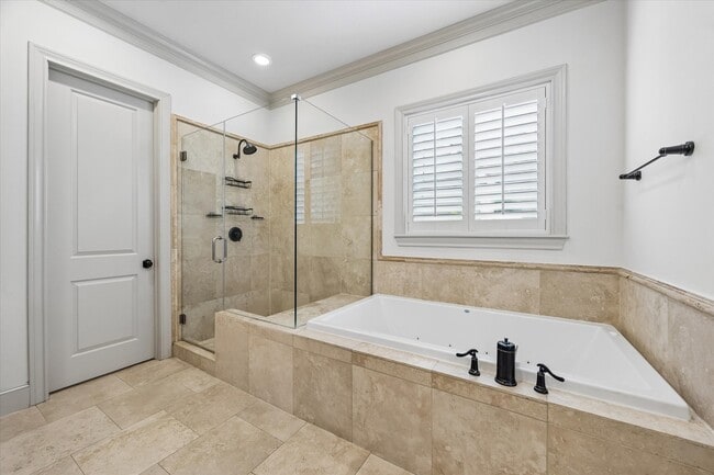 Building Photo - 1521 Oakdale St