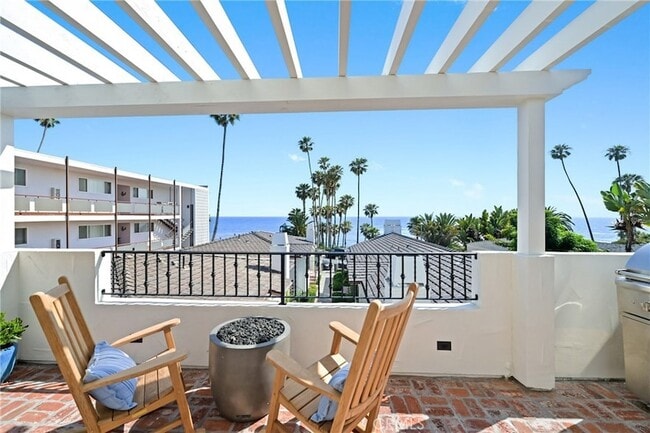 Building Photo - 360 Cliff Dr