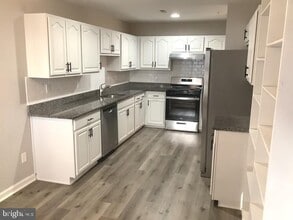 Building Photo - 16202 Ellipse Terrace