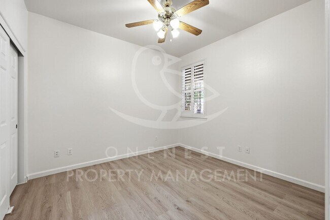 Building Photo - 3518 Garden Rose Dr