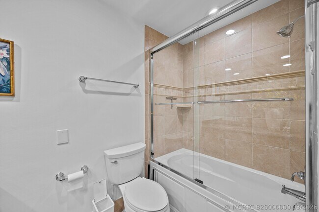 Building Photo - 2400 Seaford Dr