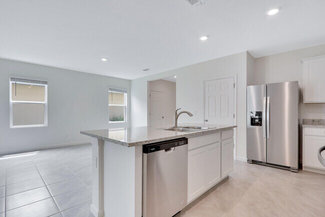 Building Photo - 12335 Nettuno Wy