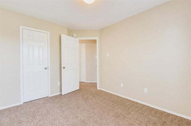 Building Photo - 7826 Northfork Hollow Ln