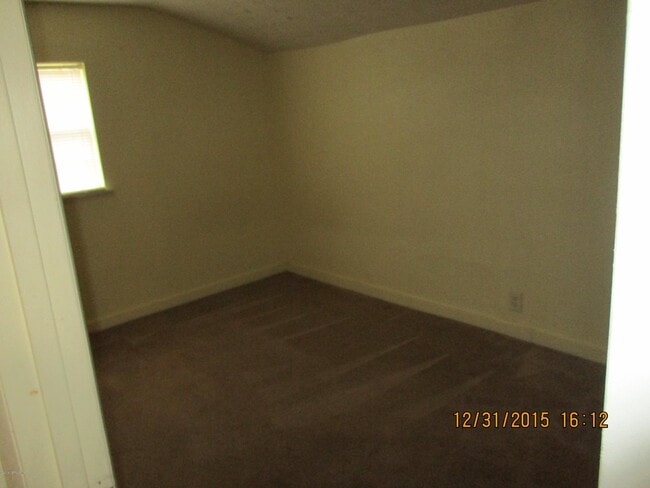 Building Photo - 253 Jackson Ave N