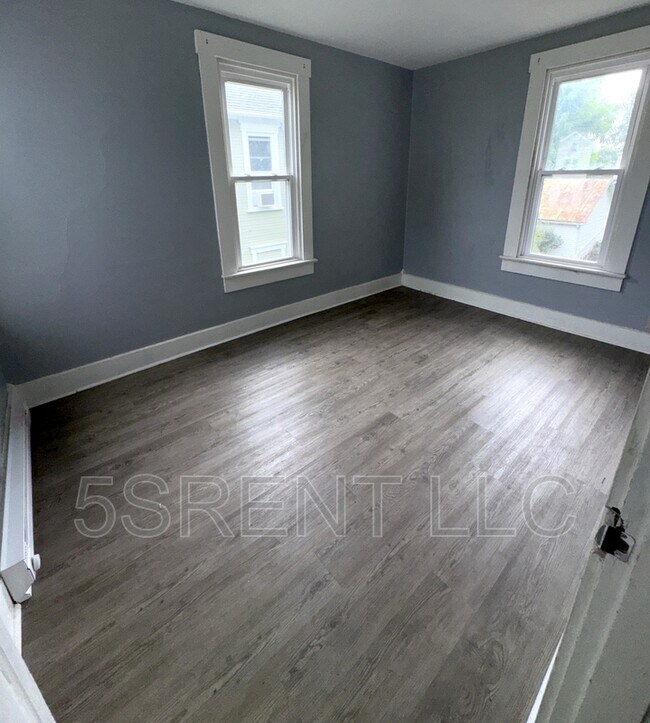 Building Photo - 408 Gray Ave