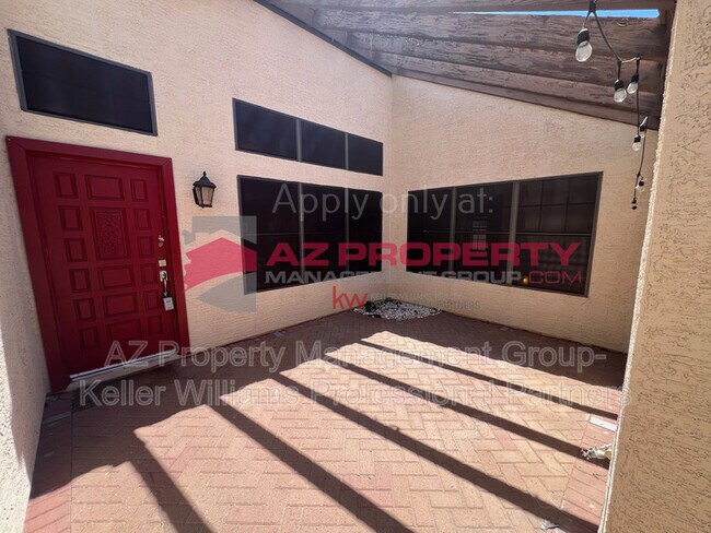 Building Photo - 5431 W Cochise Dr