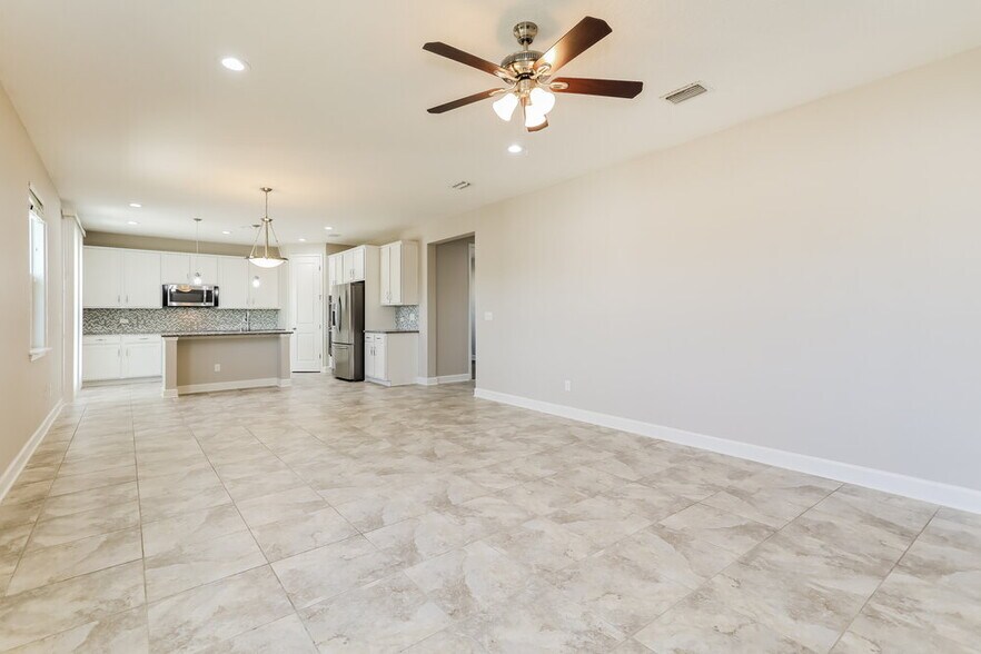 Building Photo - 1030 Wetland Ridge Cir