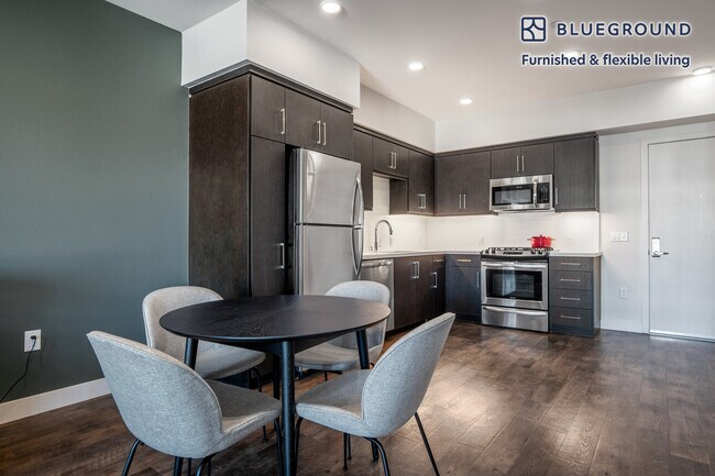 Building Photo - 10601 Washington Blvd