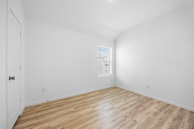 Building Photo - 2627 Olivine Stone Dr