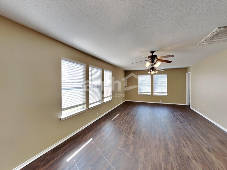 Building Photo - 3027 Acacia Fair Ln