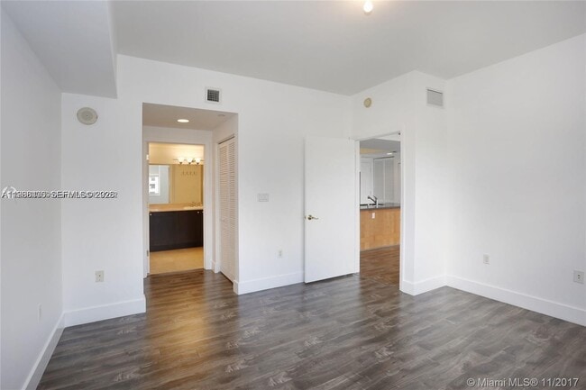 Building Photo - 4100 Salzedo St