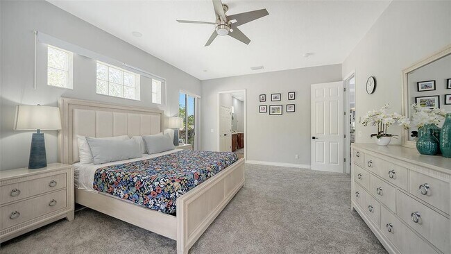 Building Photo - 9000 Willow Brook Dr