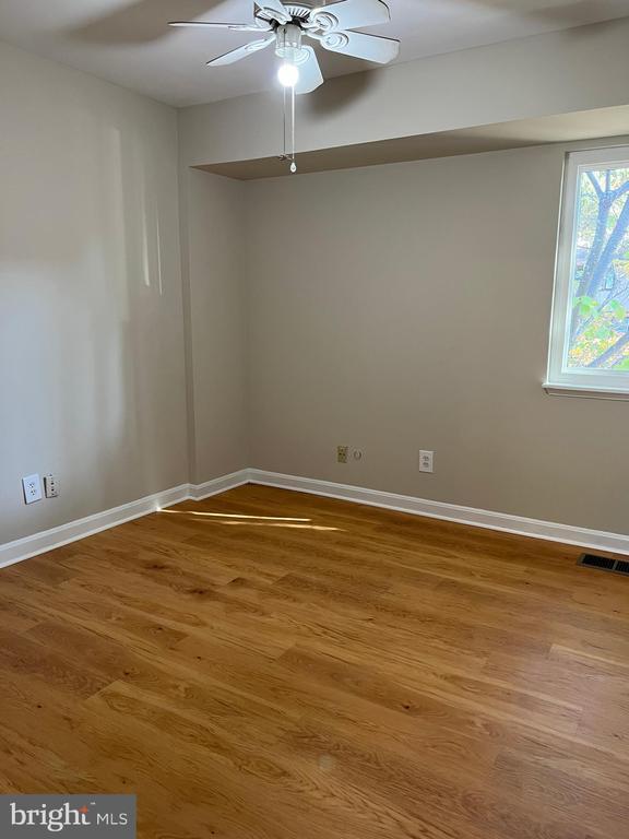 Building Photo - 1635 Westwind Way
