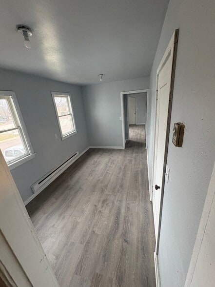 Building Photo - 603 Albion Ave
