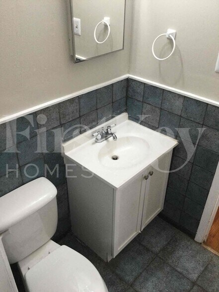 Building Photo - 6634 Imperial Dr