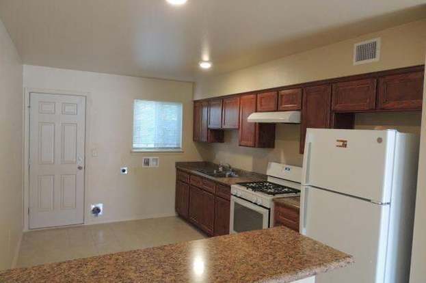 Building Photo - 594 Lomaland Dr