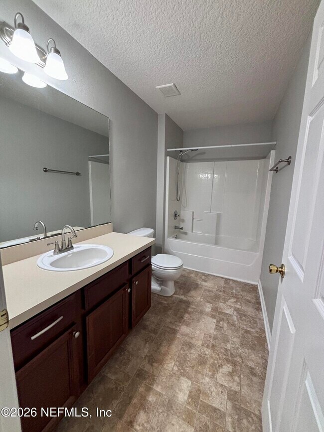 Building Photo - 121 Mahogany Bay Dr