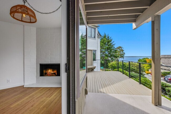 Building Photo - 4Bd/3Ba Seattle House